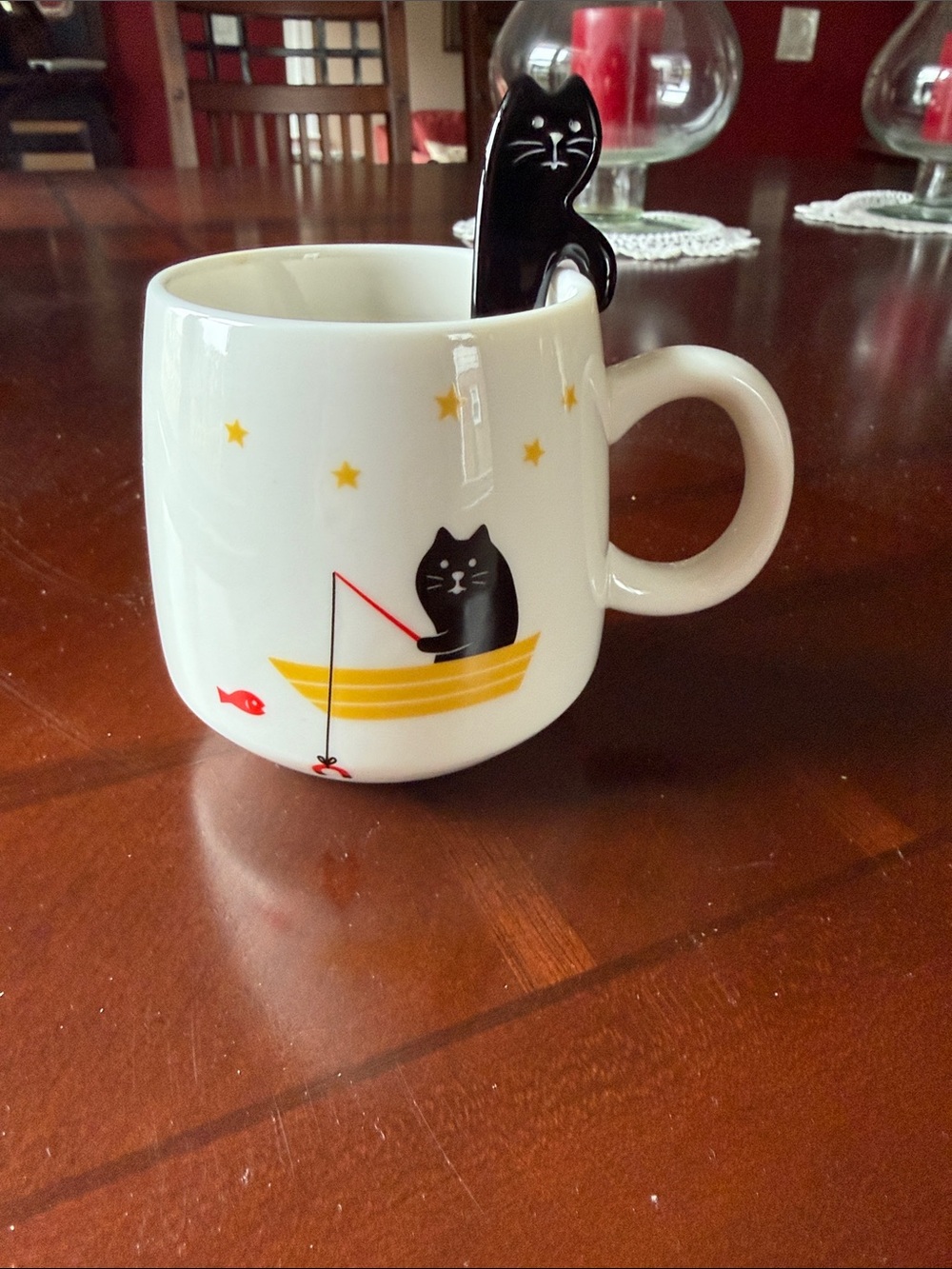 Ceramic Cat Fishing Mug with Spoon - White and Black